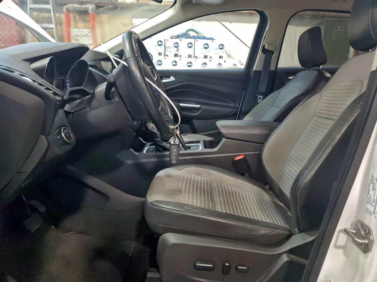 2019 Ford Escape Titanium - zdjęcie 7