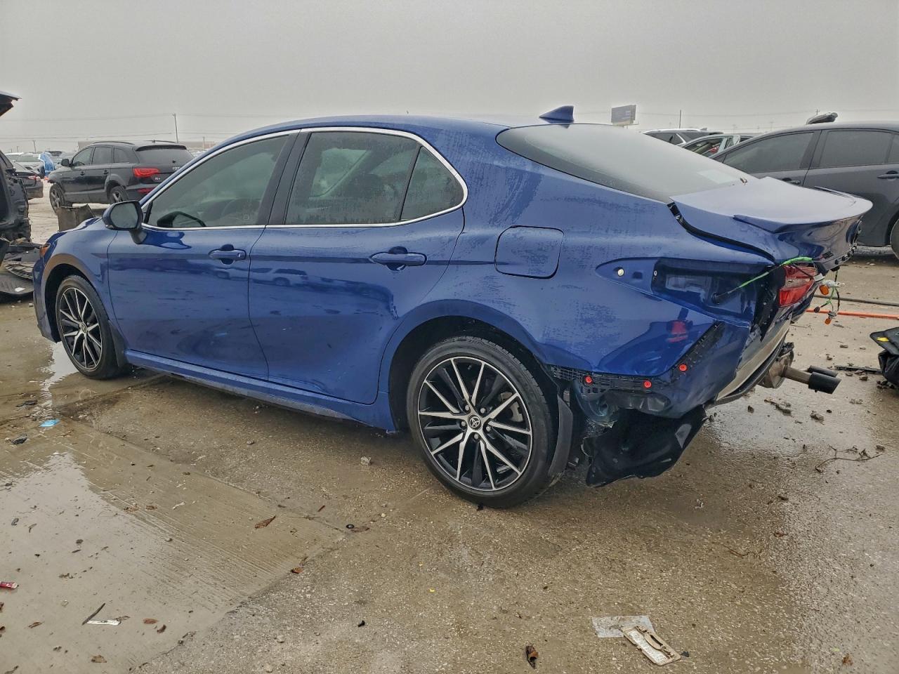 2024 Toyota Camry Se - zdjęcie 2