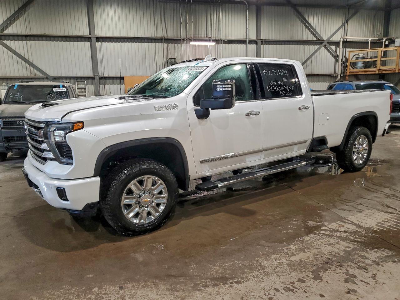 2025 Chevrolet Silverado K3500 High Country - zdjęcie główne