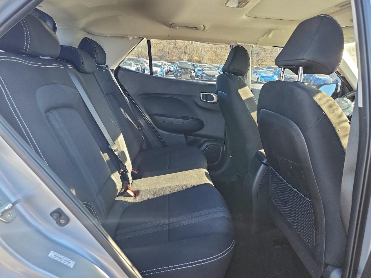 2020 Hyundai Venue Sel - zdjęcie 11