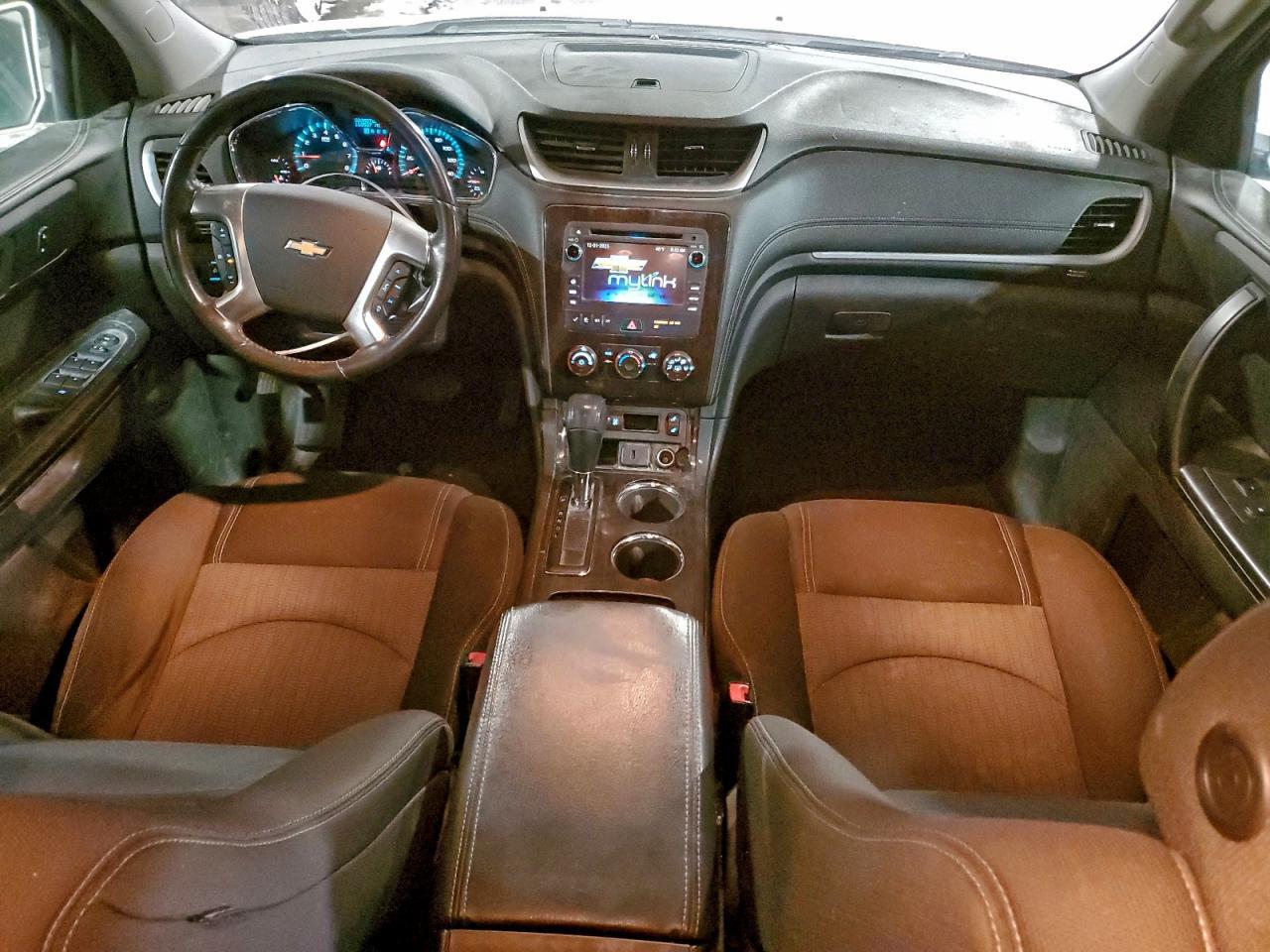 2015 Chevrolet Traverse - zdjęcie 8