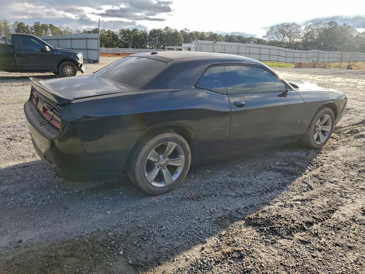 2020 Dodge Challenger Sxt - zdjęcie 3