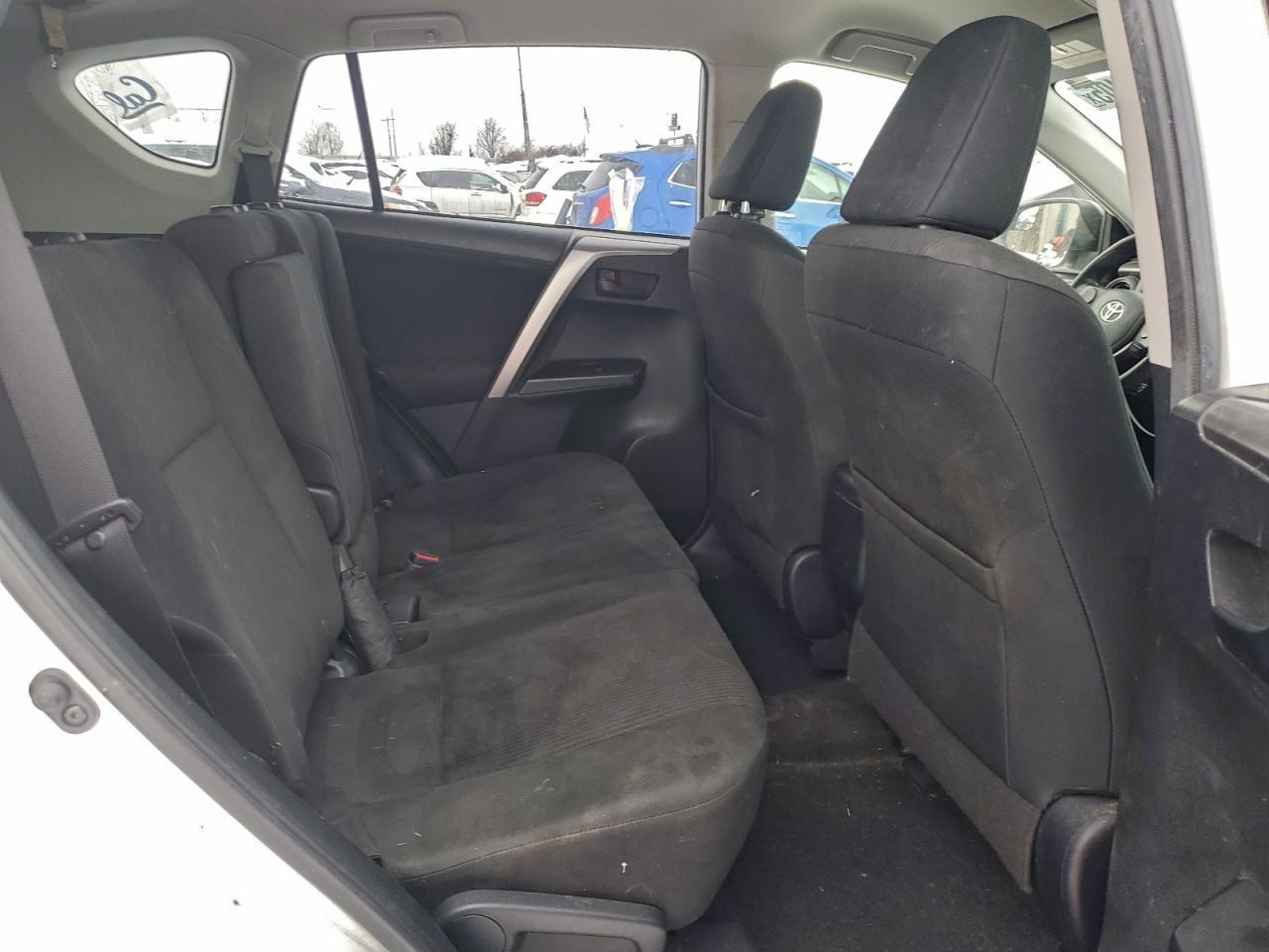 2016 Toyota Rav4 Le - zdjęcie 11