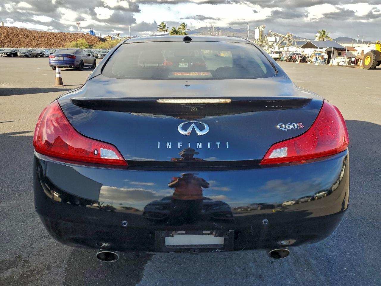 2015 Infiniti Q60 - zdjęcie 6