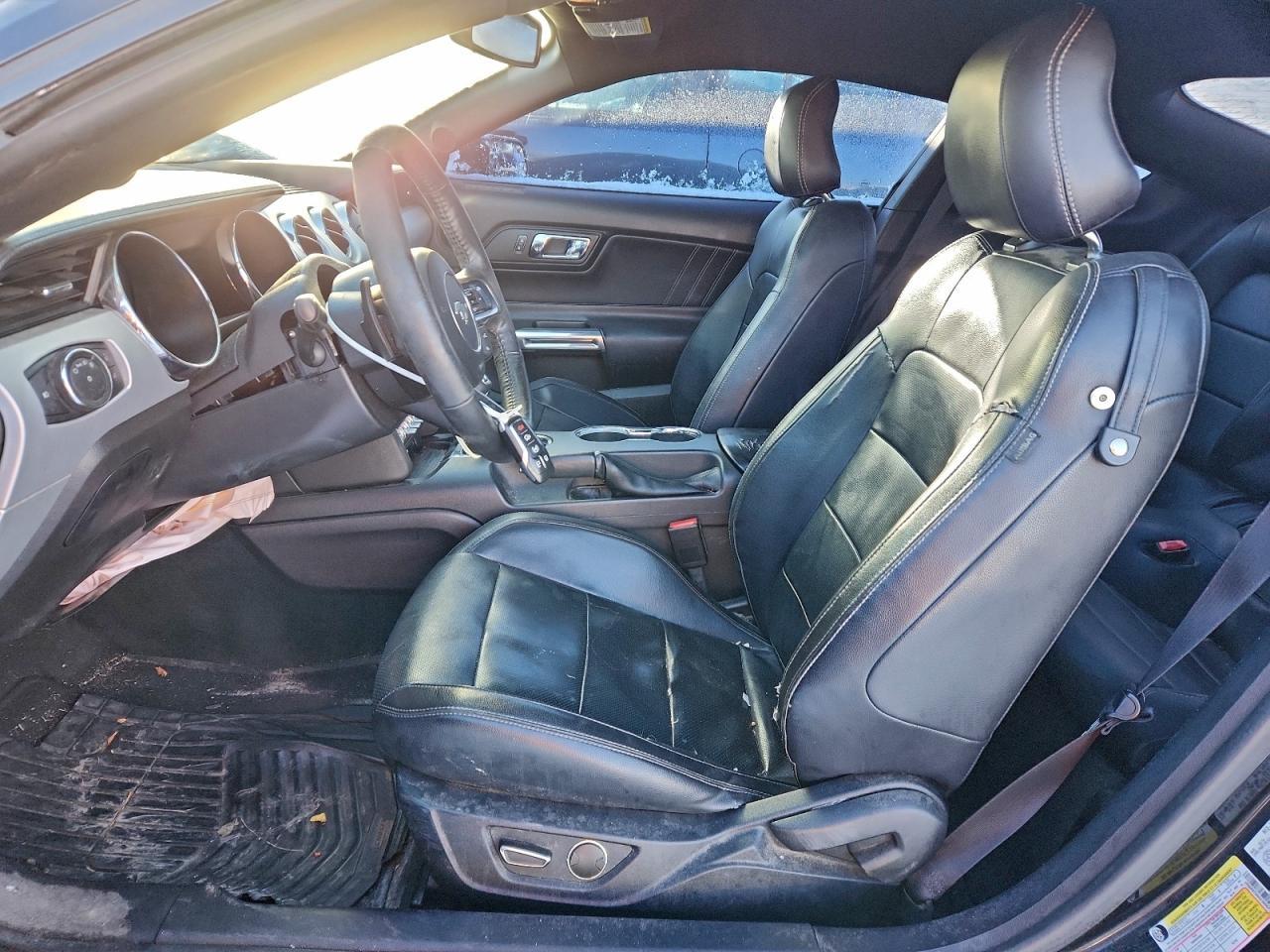 2016 Ford Mustang - zdjęcie 7