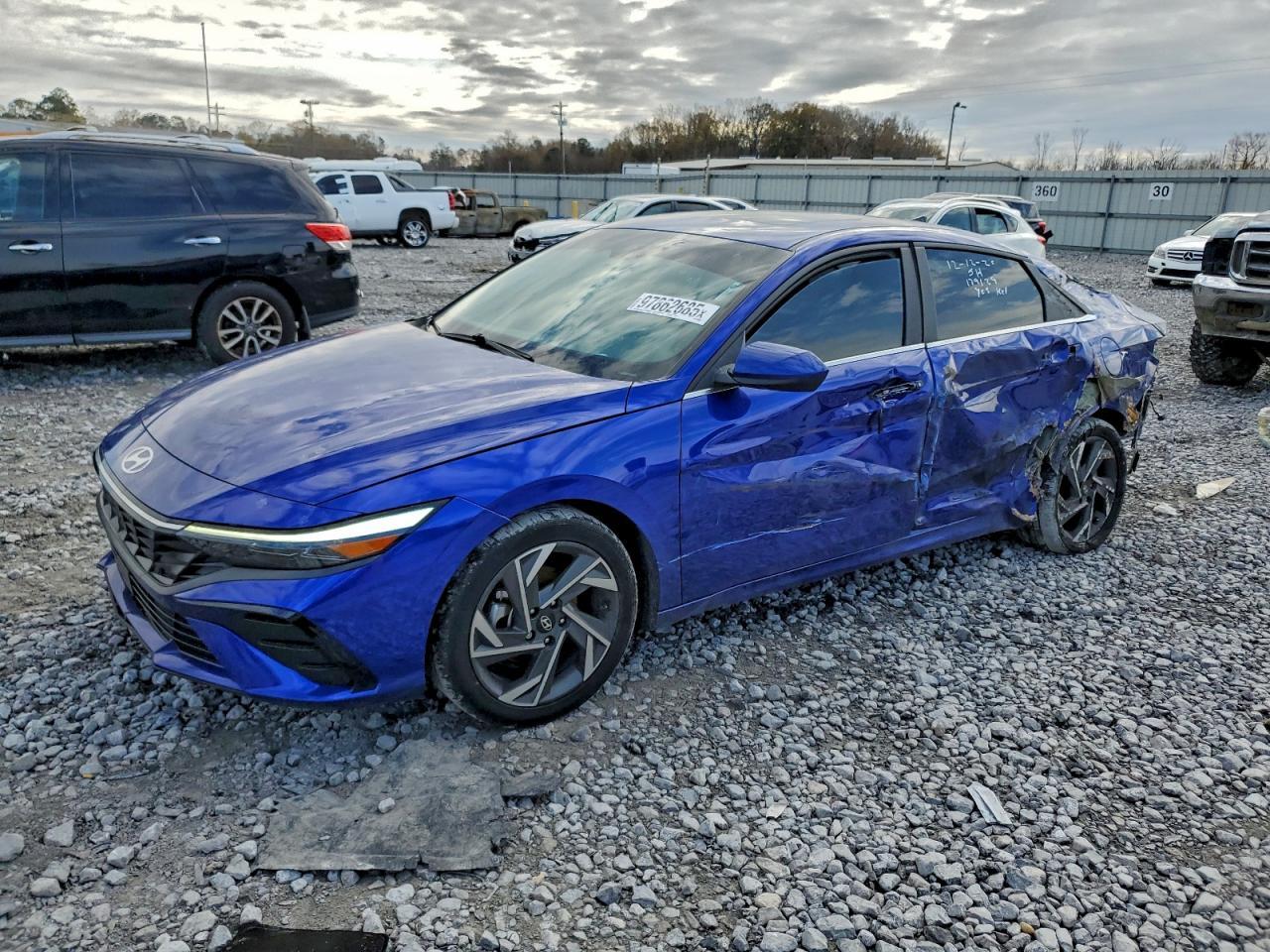 2024 Hyundai Elantra Sel - zdjęcie główne