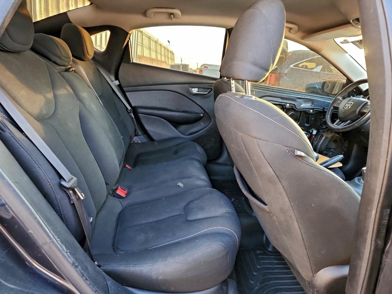 2013 Dodge Dart Sxt - zdjęcie 10