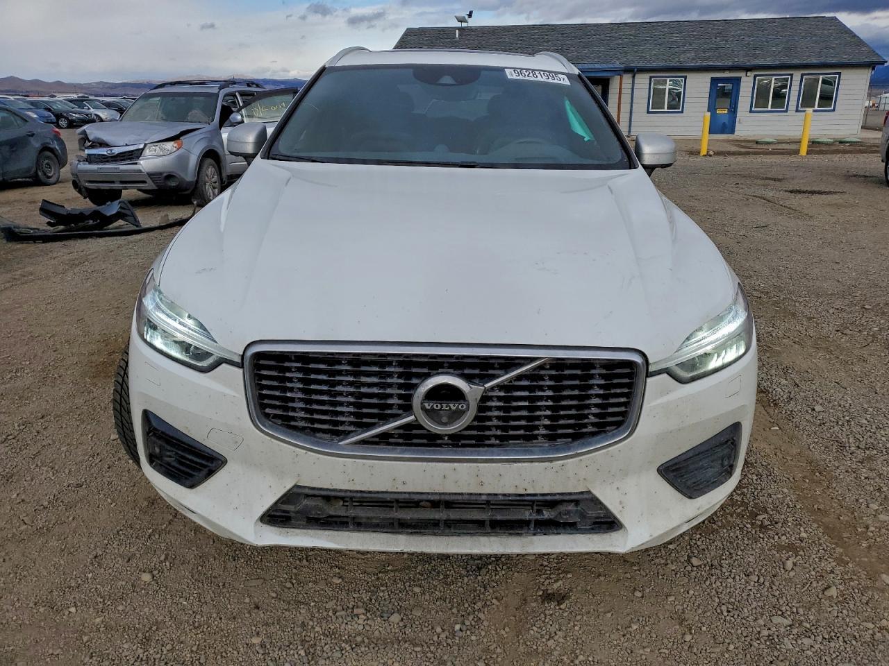 2019 Volvo Xc60 T8 R-Design - zdjęcie 5