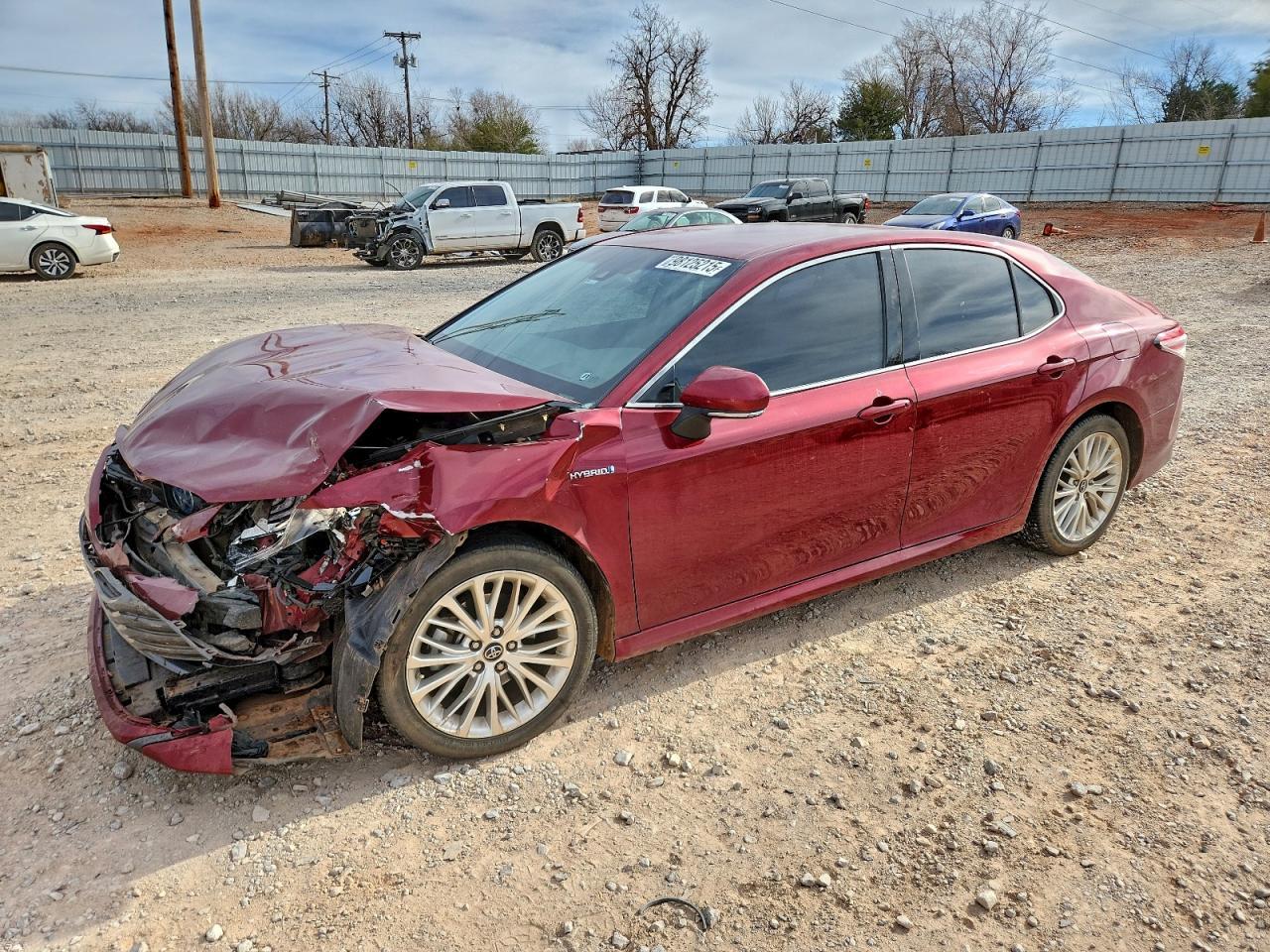 2018 Toyota Camry Hybrid - zdjęcie główne