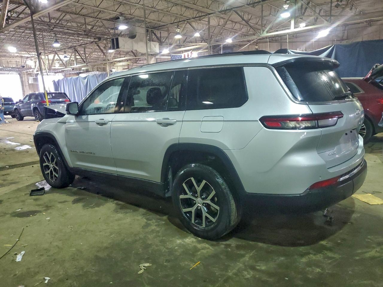 2023 Jeep Grand Cherokee L Limited - zdjęcie 2
