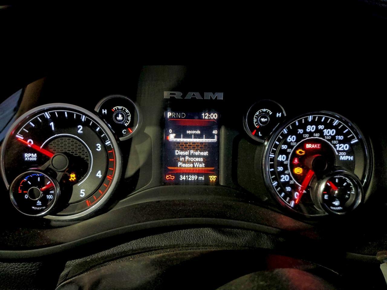 2023 Ram 3500 Tradesman 4Wd 6.7L Tdsl 8'Box - zdjęcie 9