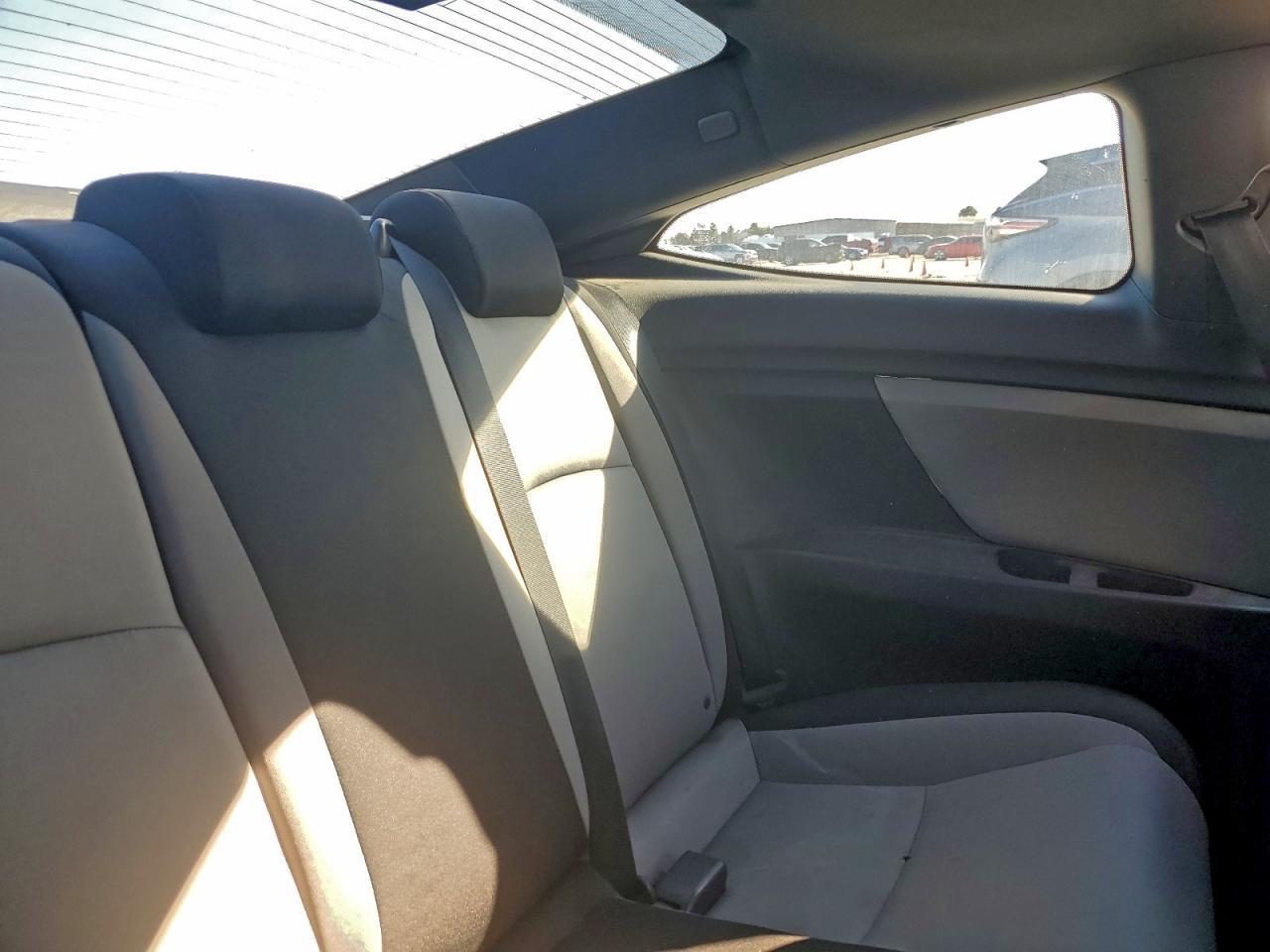 2018 Honda Civic Lx - zdjęcie 10