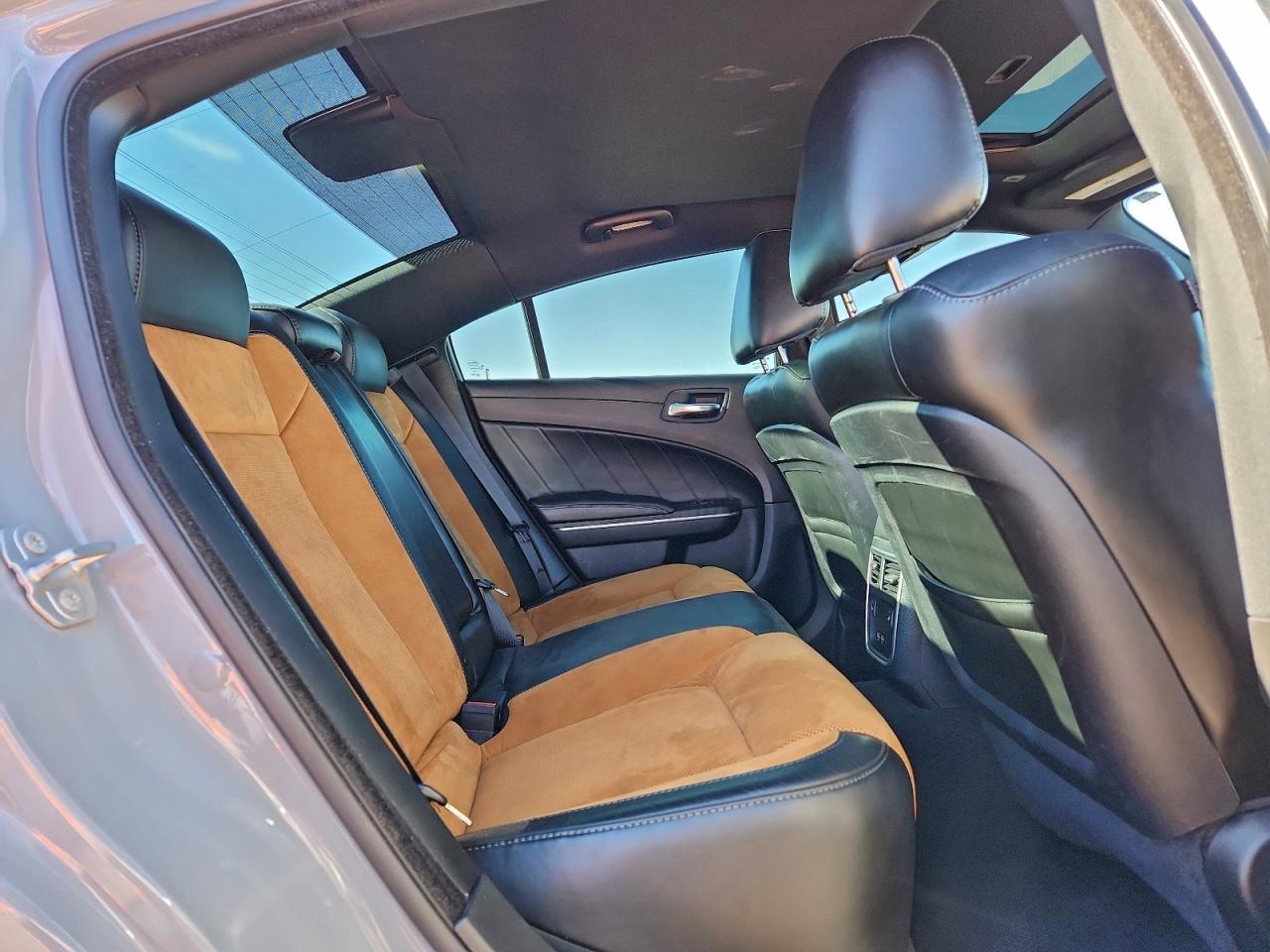 2021 Dodge Charger R/T - zdjęcie 10