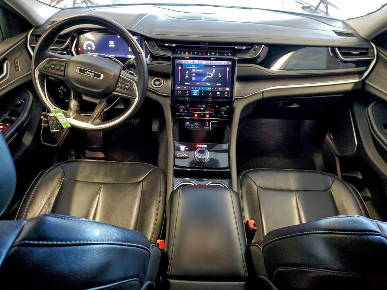 2022 Jeep Grand Cheroke - zdjęcie 8
