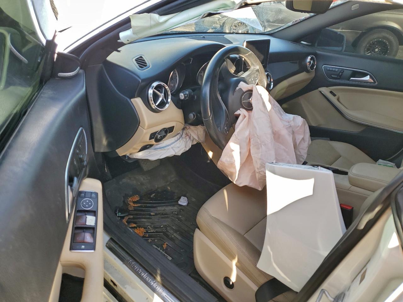 2015 Mercedes-Benz Cla 250 - zdjęcie 8