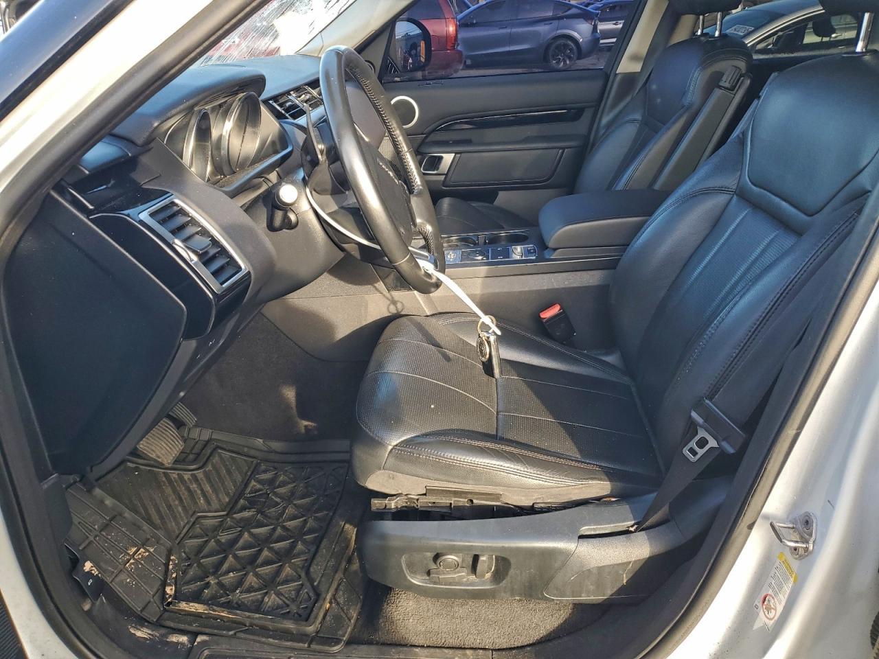 2019 Land Rover Discovery - zdjęcie 7