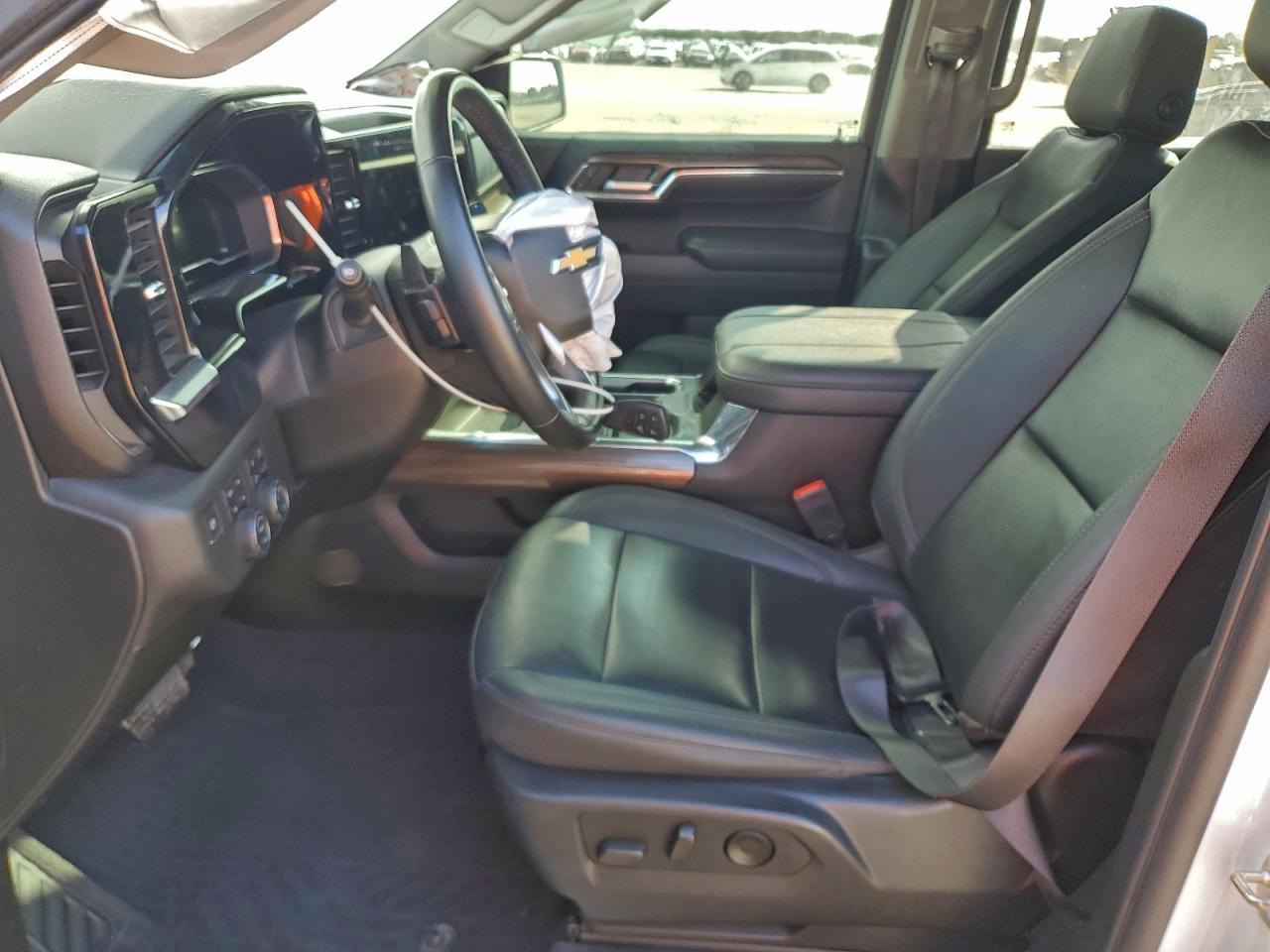 2024 Chevrolet Silverado K1500 Lt - zdjęcie 7