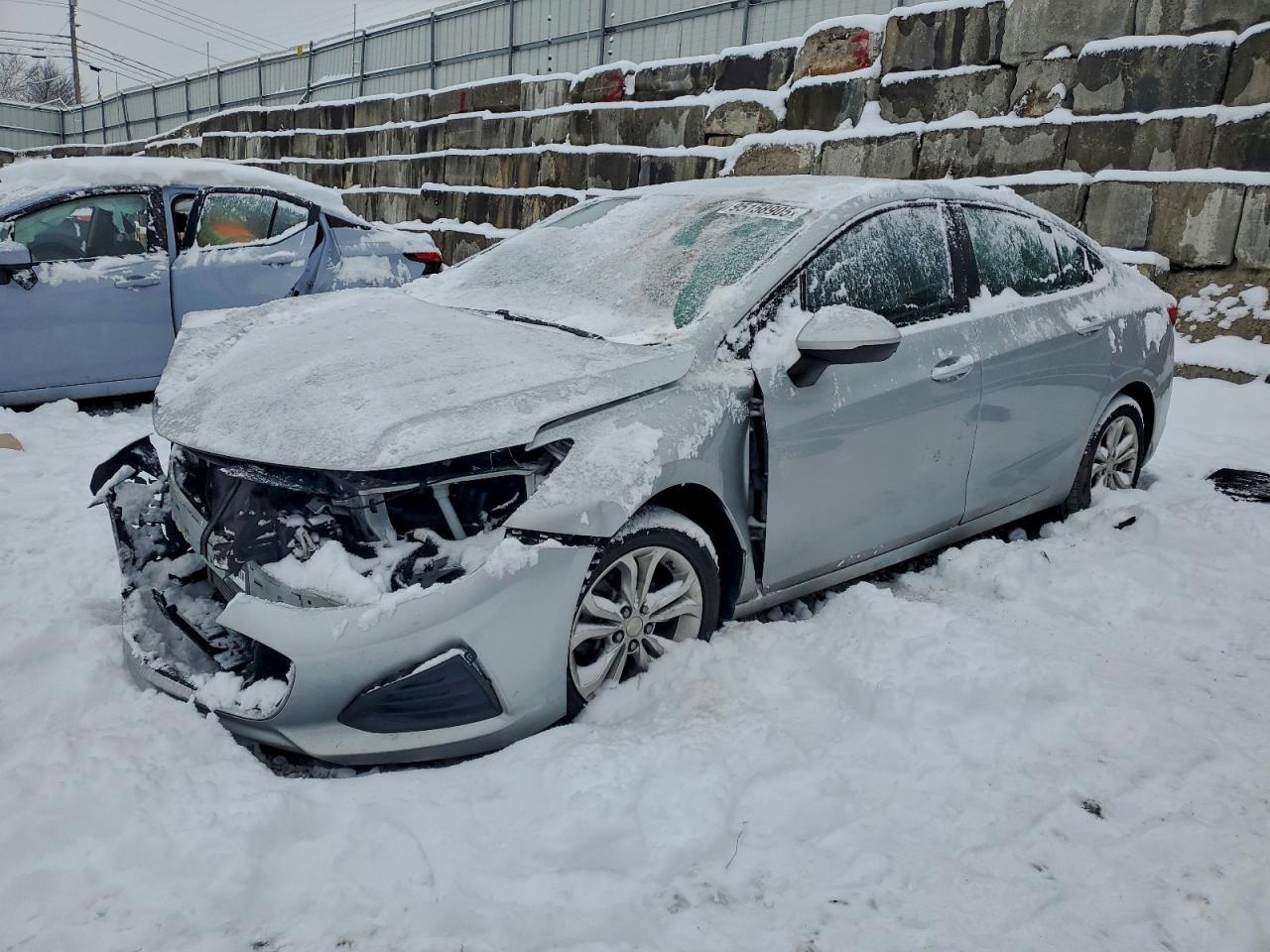 2019 Chevrolet Cruze Lt - zdjęcie główne
