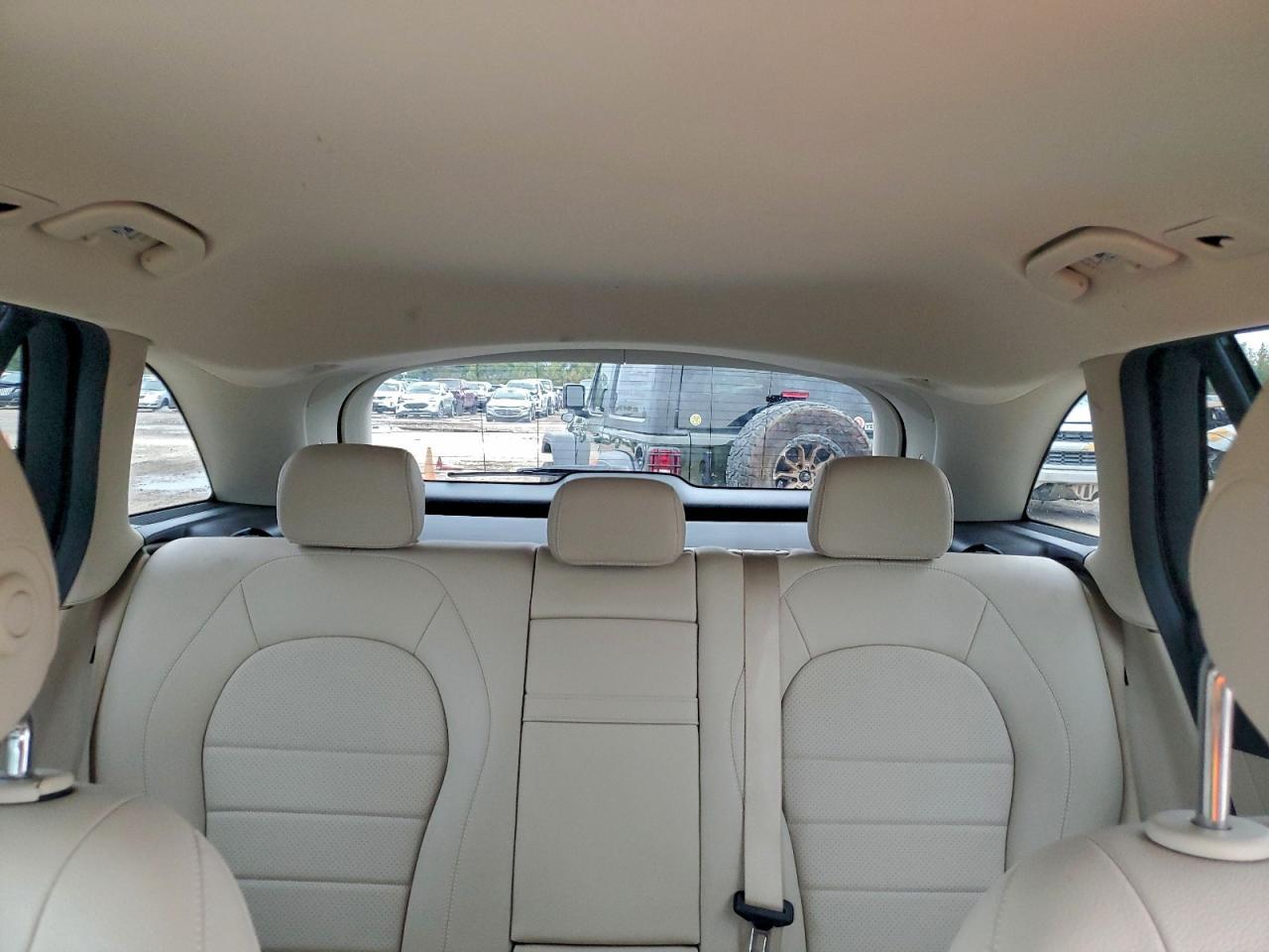 2019 Mercedes-Benz Glc 300 - zdjęcie 10