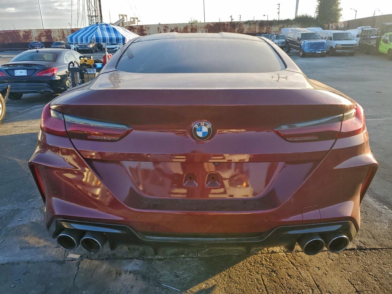 2022 BMW M8 - zdjęcie 6