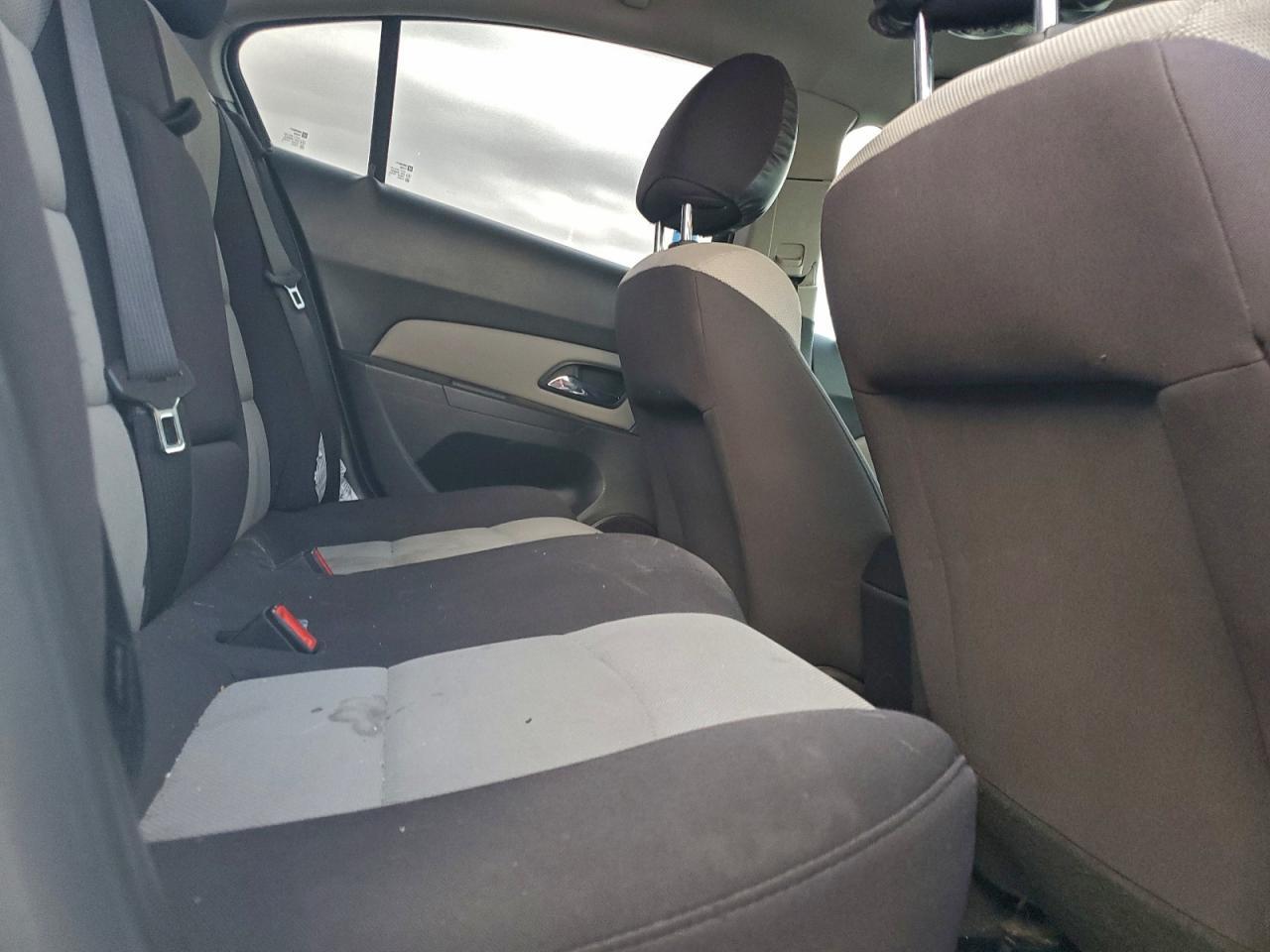 2014 Chevrolet Cruze Ls - zdjęcie 10