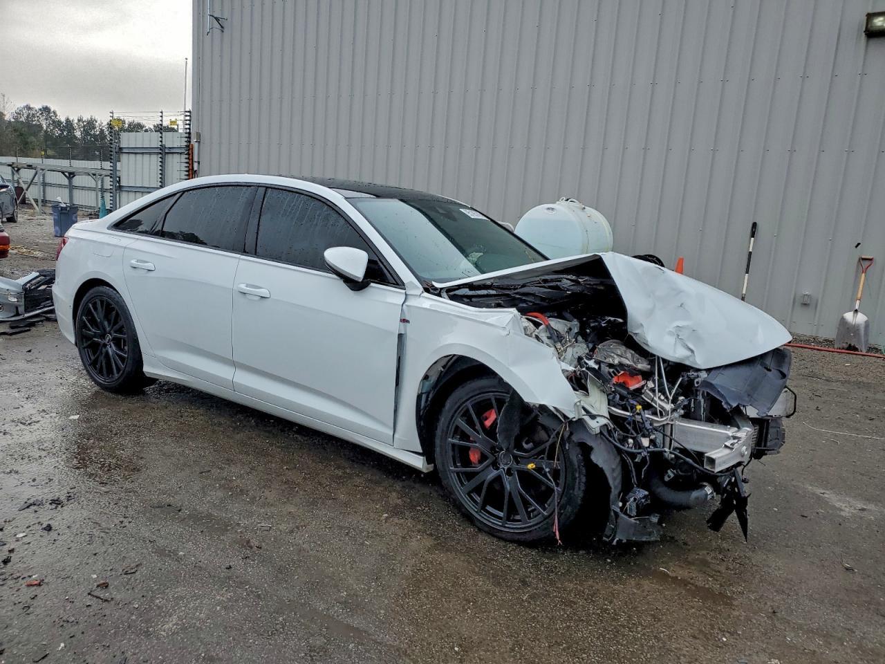 2022 Audi A6 Premium Plus - zdjęcie 4