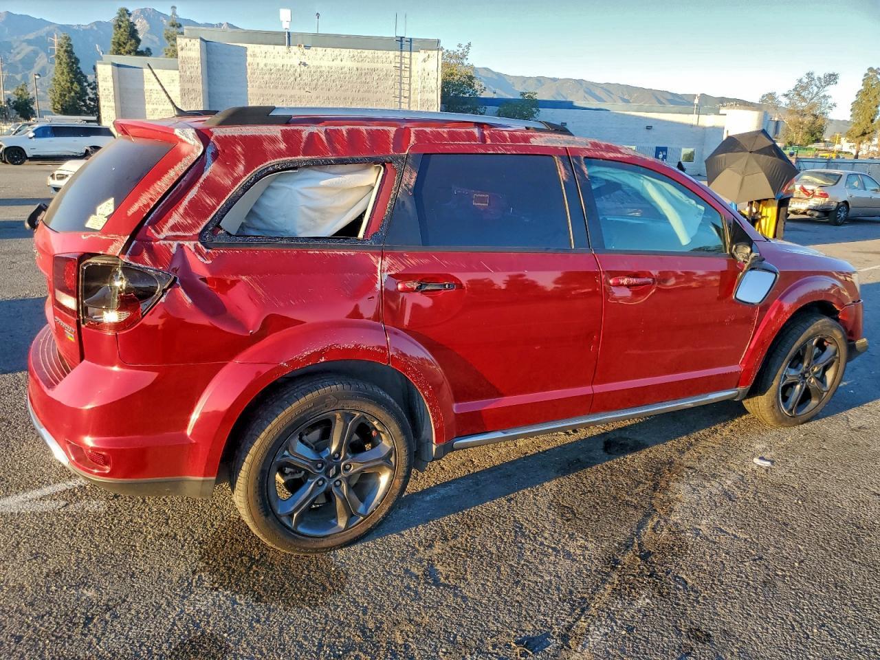 2018 Dodge Journey Crossroad - zdjęcie 3
