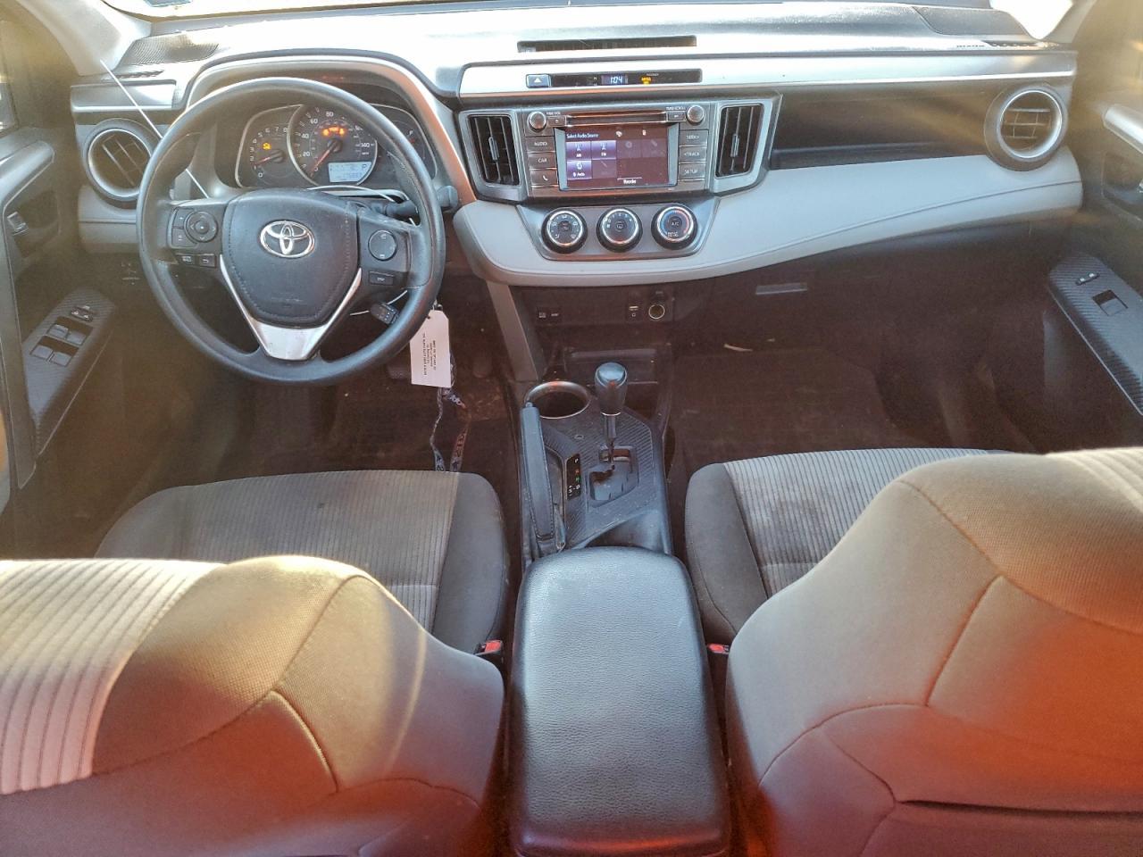 2015 Toyota RAV 4 - zdjęcie 8