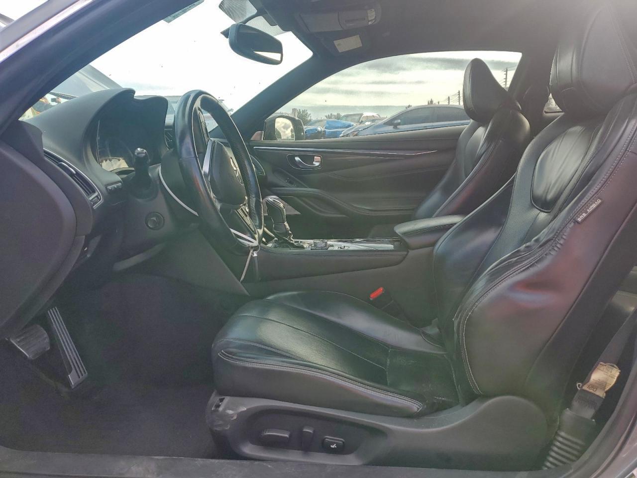 2018 Infiniti Q60 Luxe 300 - zdjęcie 7