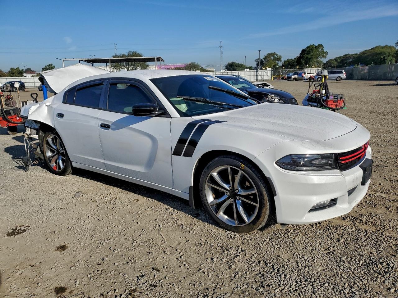 2015 Dodge Charger Sxt - zdjęcie 4