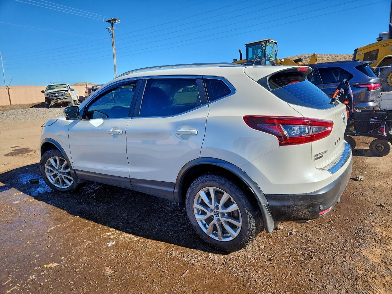 2020 Nissan Rogue Sport S - zdjęcie 2