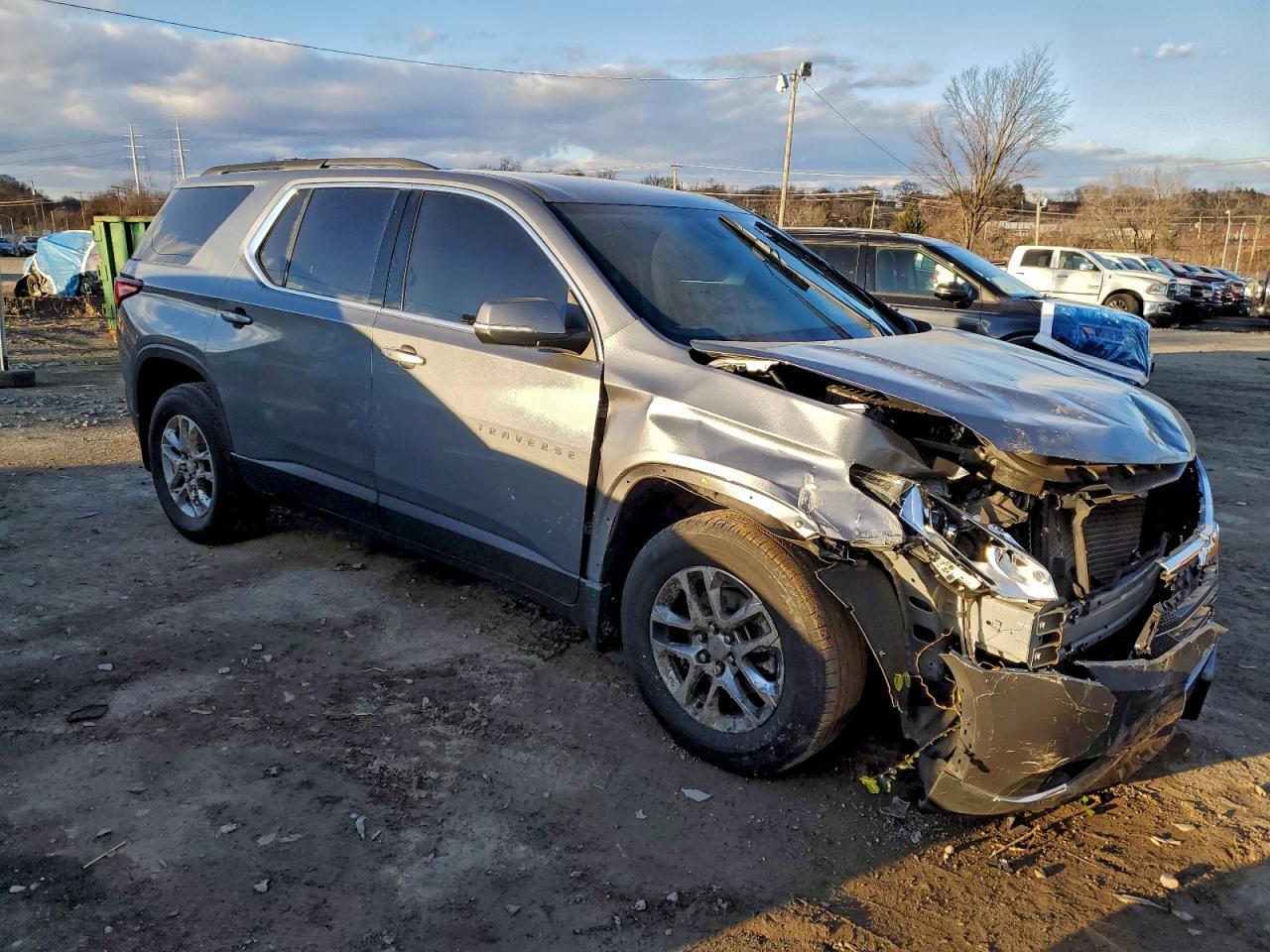 2021 Chevrolet Traverse Lt - zdjęcie 4