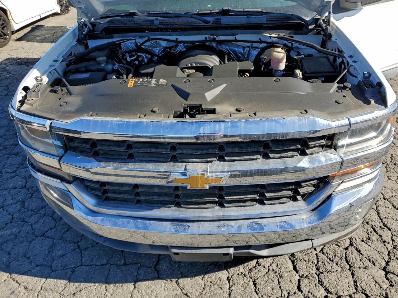 2017 Chevrolet Silverado C1500 Lt - zdjęcie 11