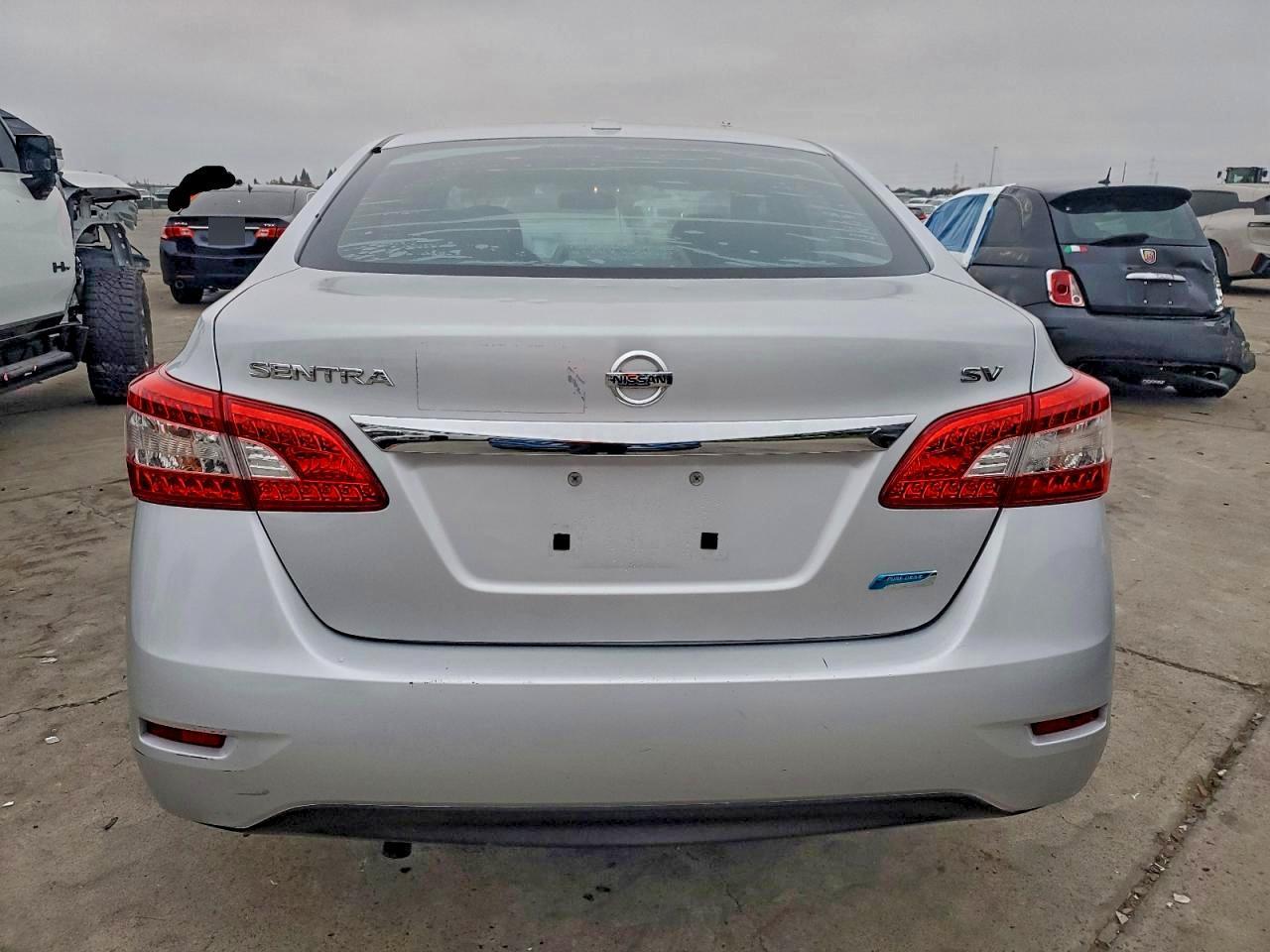2013 Nissan Sentra S - zdjęcie 6