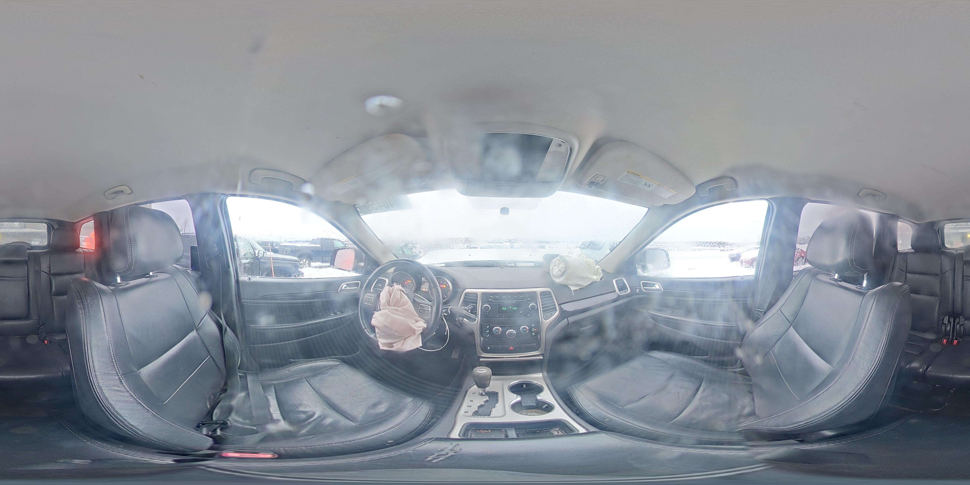 2013 Jeep Grand Cherokee Laredo - zdjęcie 15