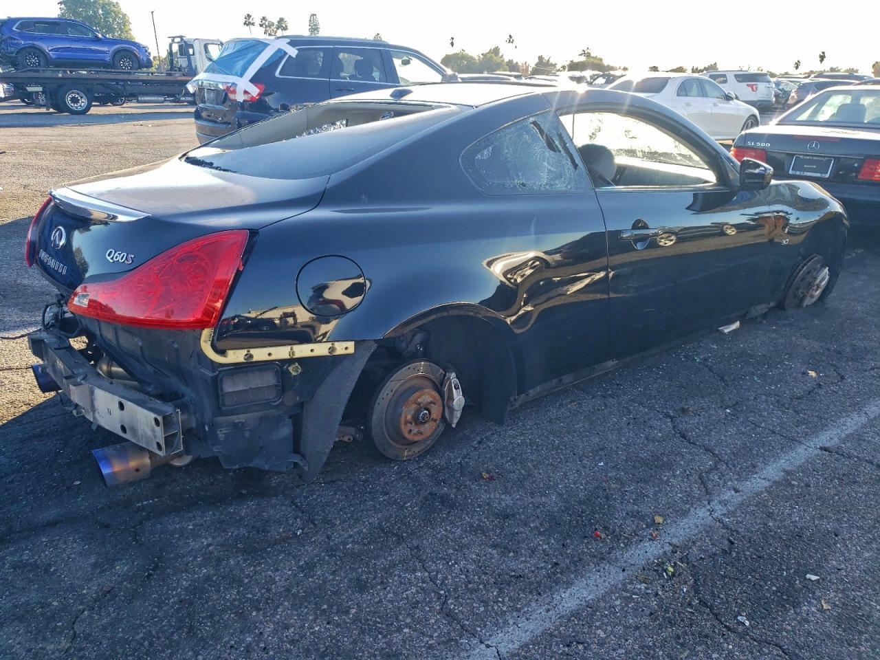 2015 Infiniti Q60 Journey - zdjęcie 3