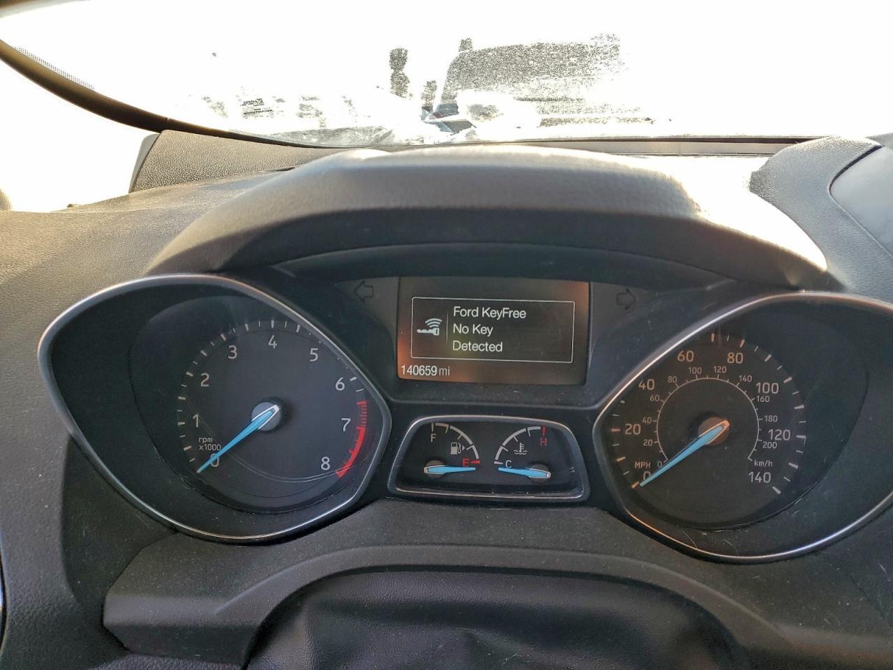 2017 Ford Escape Titanium - zdjęcie 9