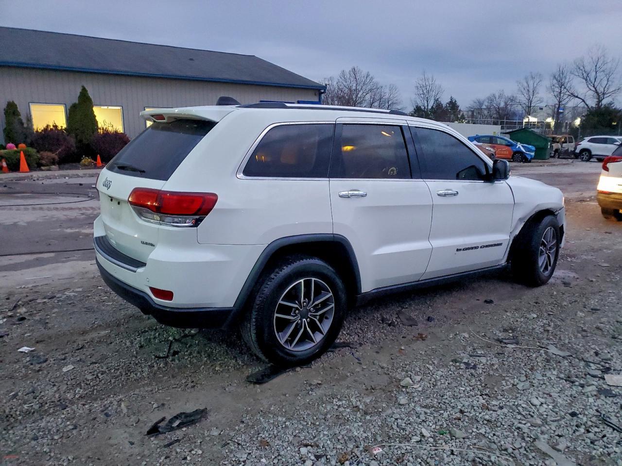 2022 Jeep Grand Cherokee Limited - zdjęcie 3