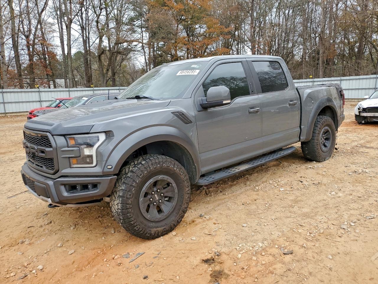 2018 Ford F150 Raptor - zdjęcie główne