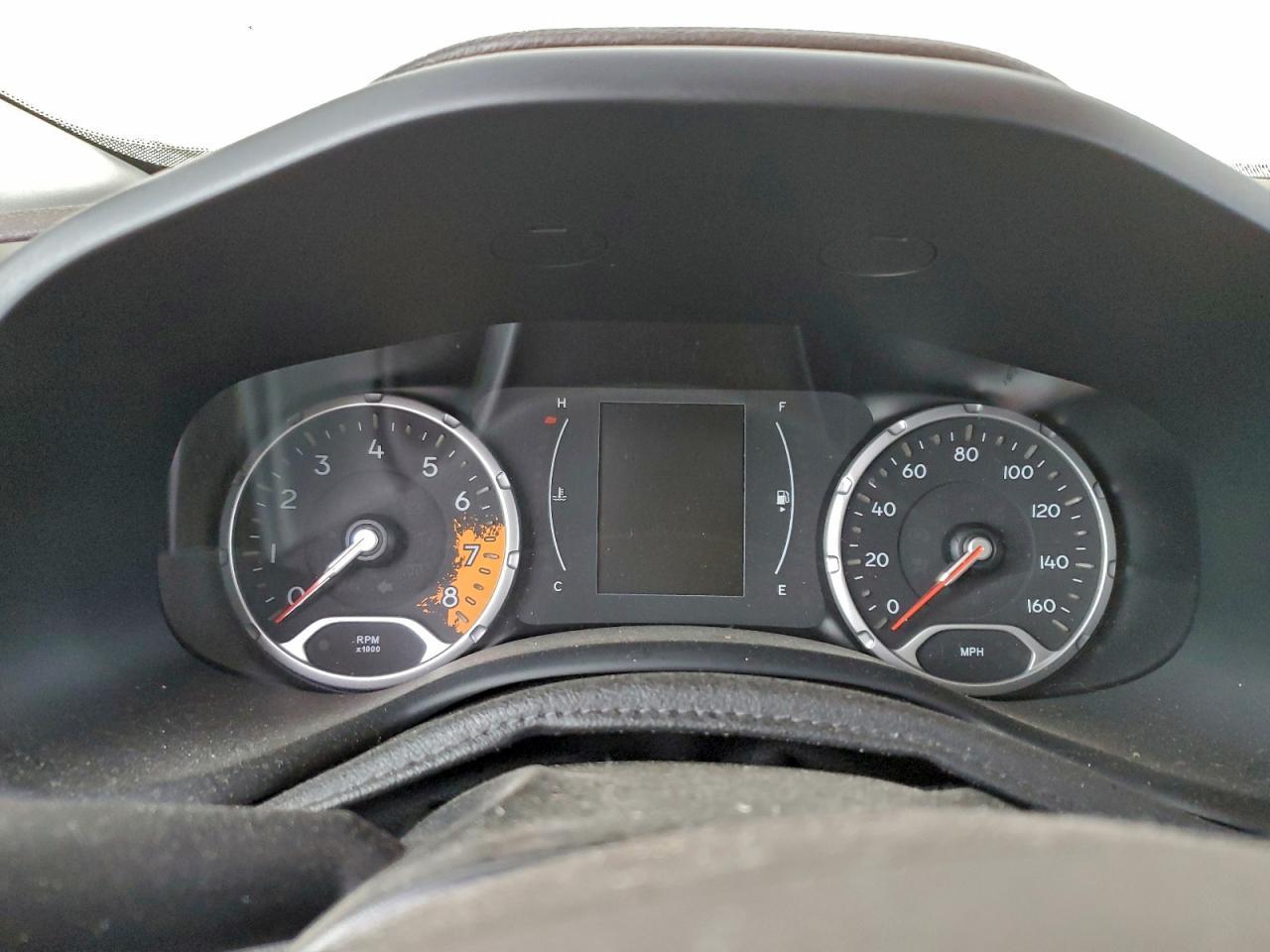 2015 Jeep Renegade Latitude - zdjęcie 9