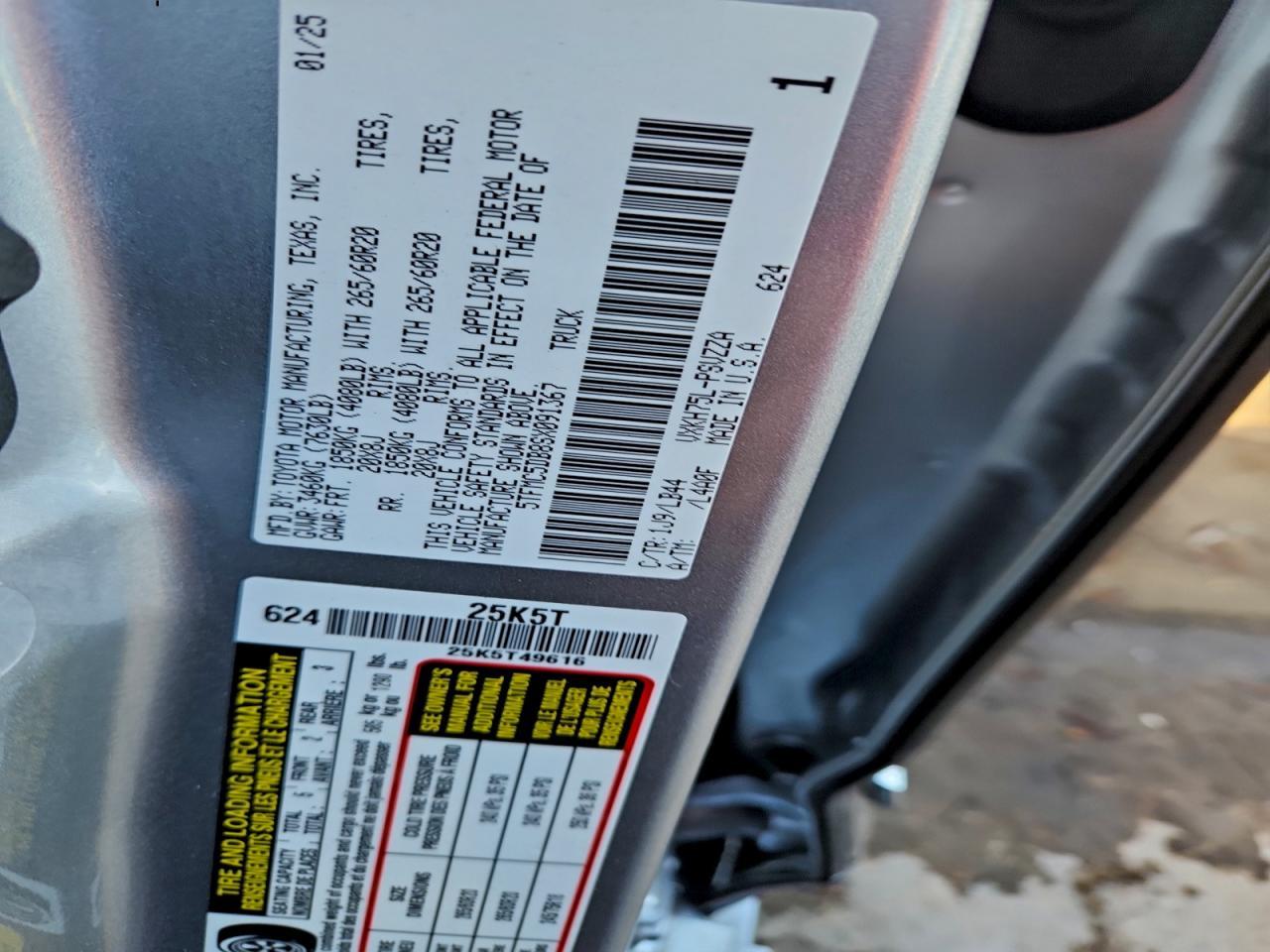 2025 Toyota Tundra Crewmax Platinum - zdjęcie 12