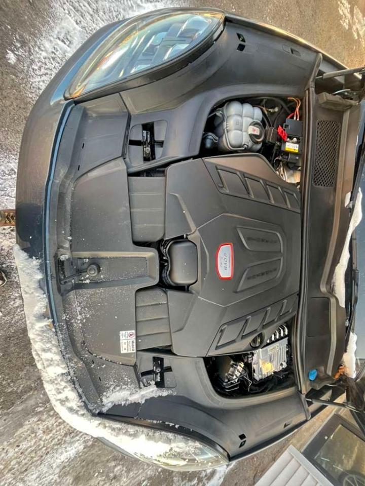 2020 Porsche Cayenne Turbo - zdjęcie 6