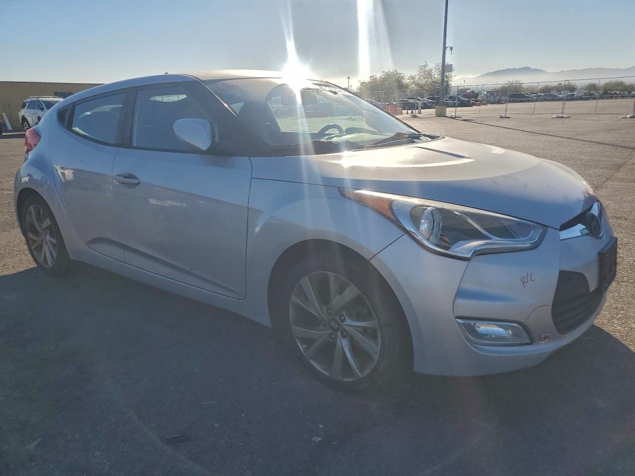 2017 Hyundai Veloster - zdjęcie 4