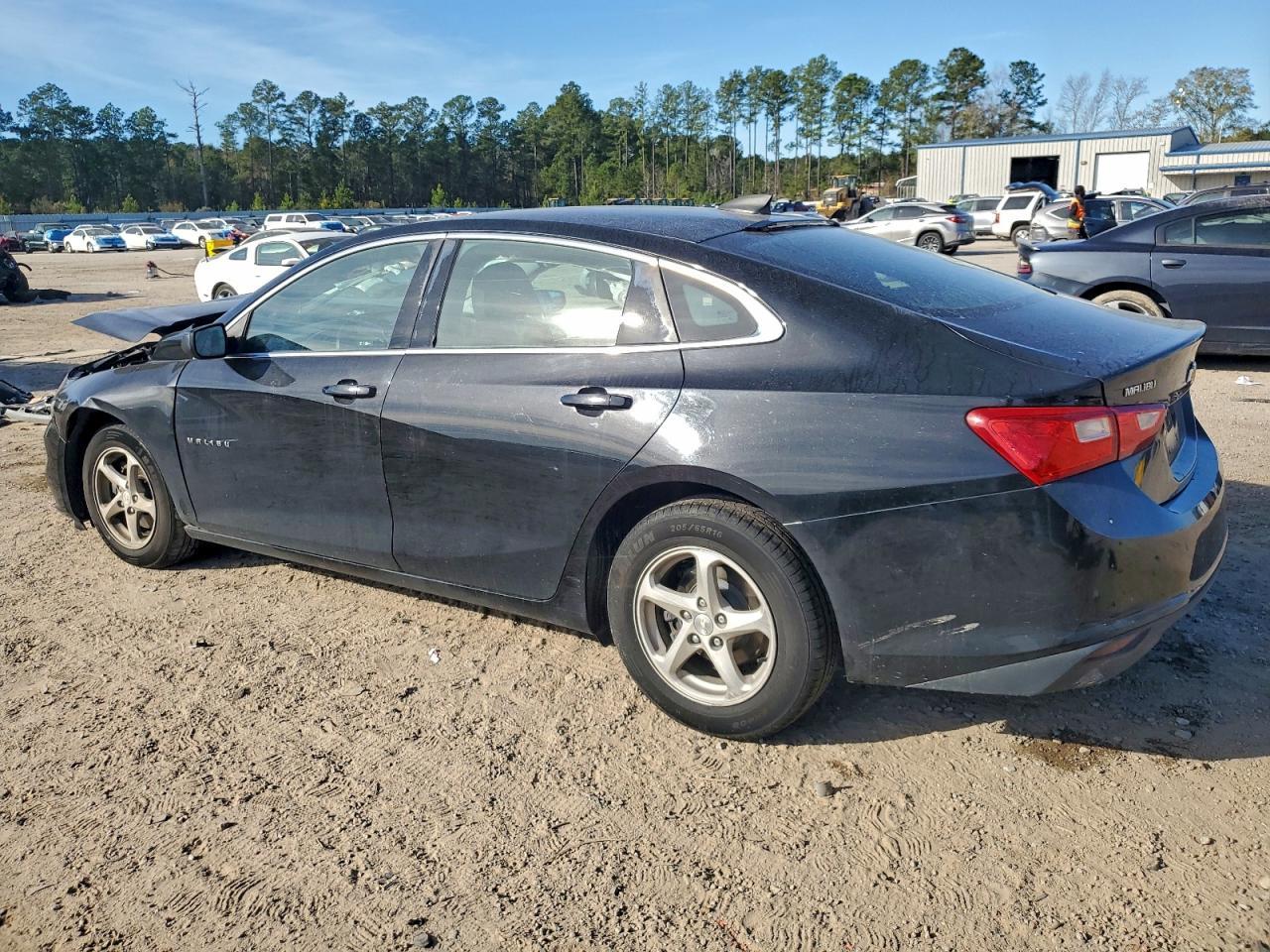 2016 Chevrolet Malibu Ls - zdjęcie 2