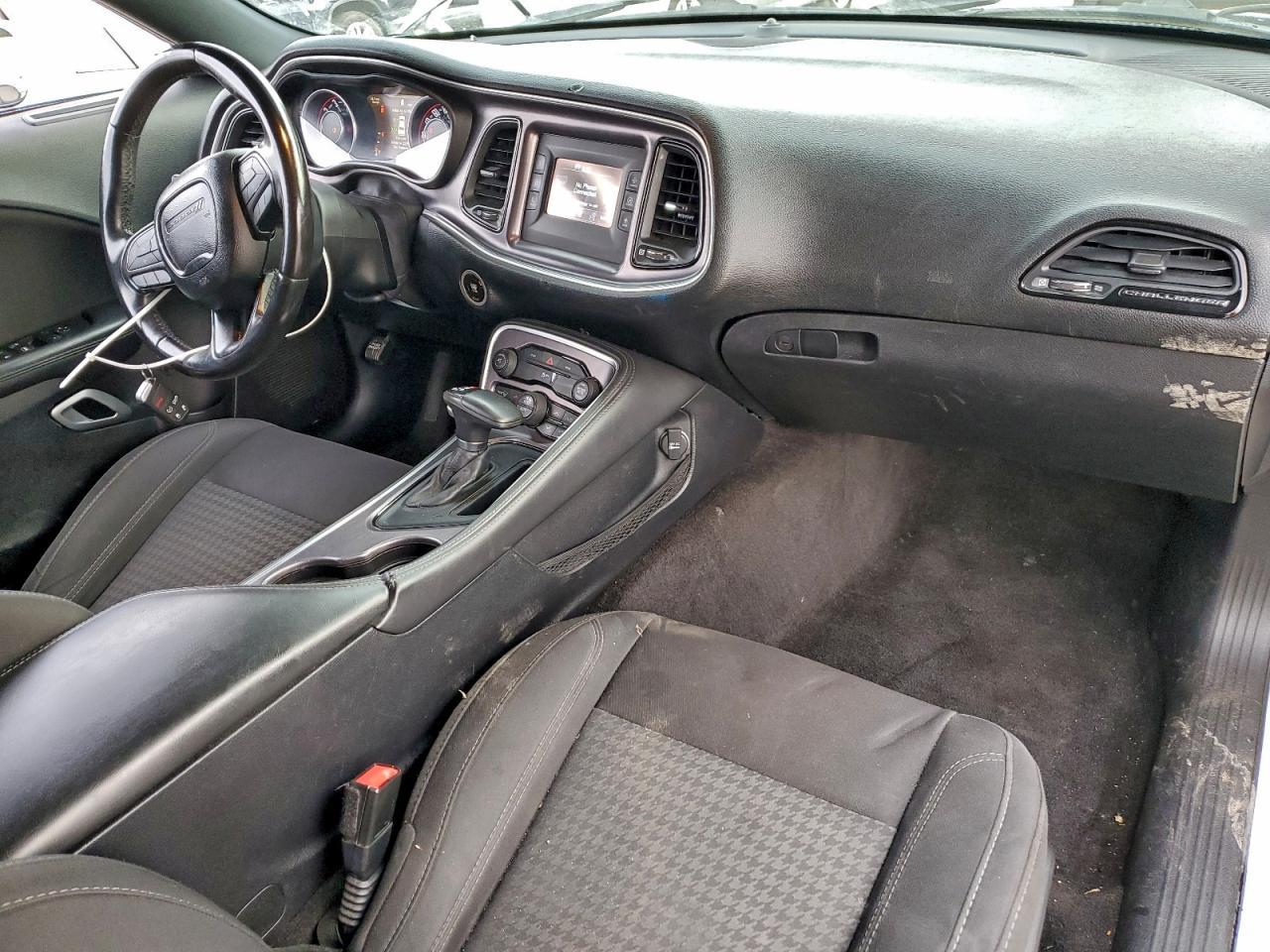 2015 Dodge Challenger Sxt - zdjęcie 8