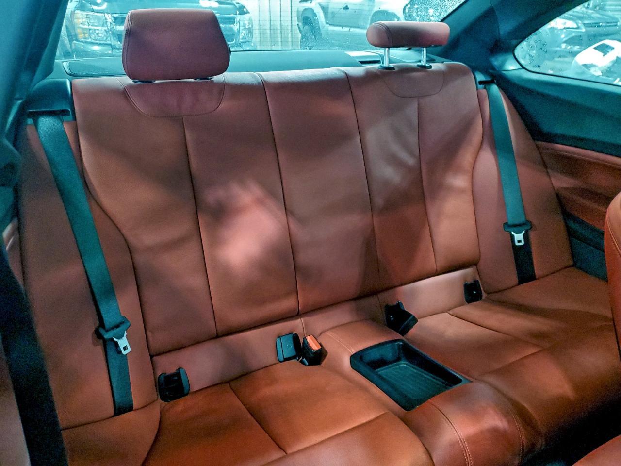 2021 BMW 230I - zdjęcie 10