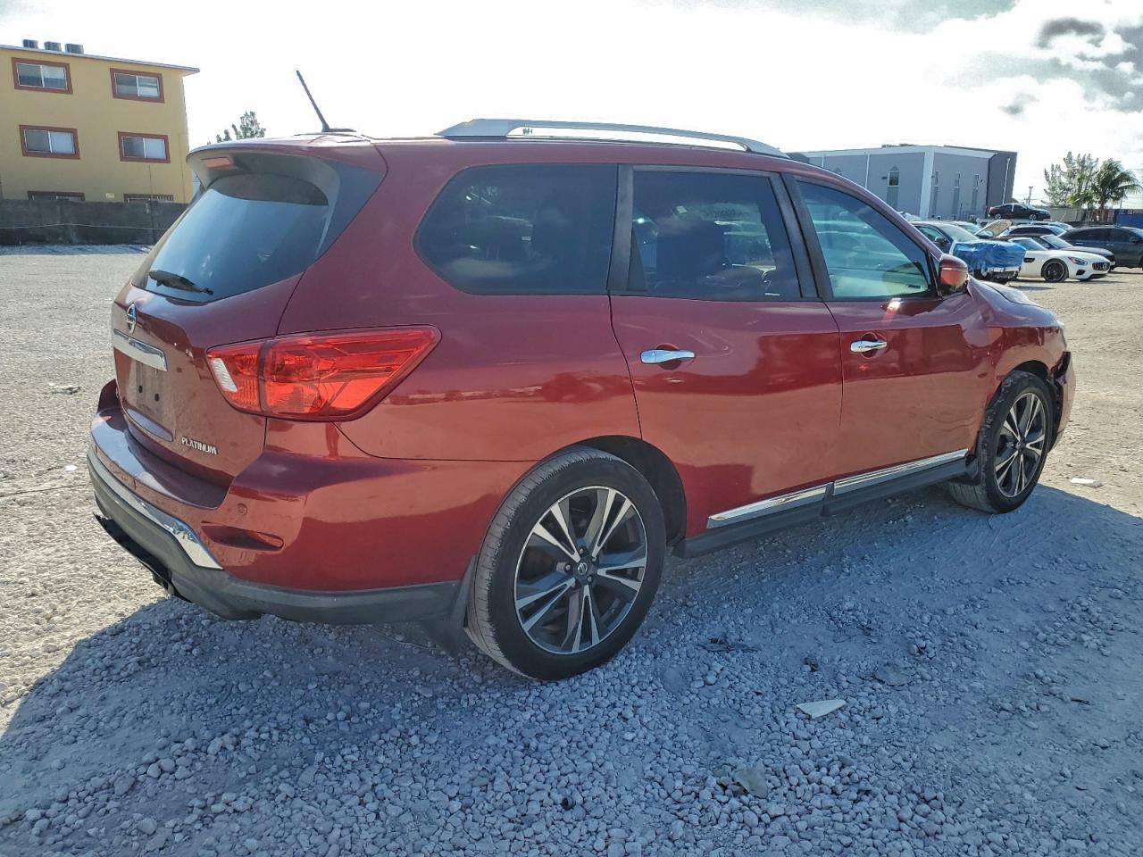 2017 Nissan Pathfinder S - zdjęcie 3