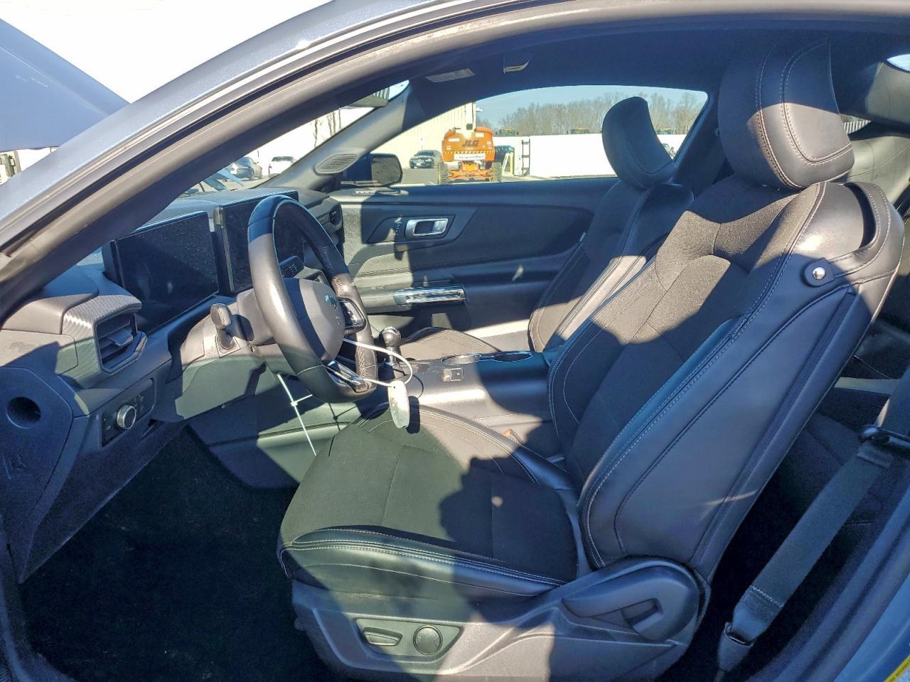 2024 Ford Mustang Gt - zdjęcie 7