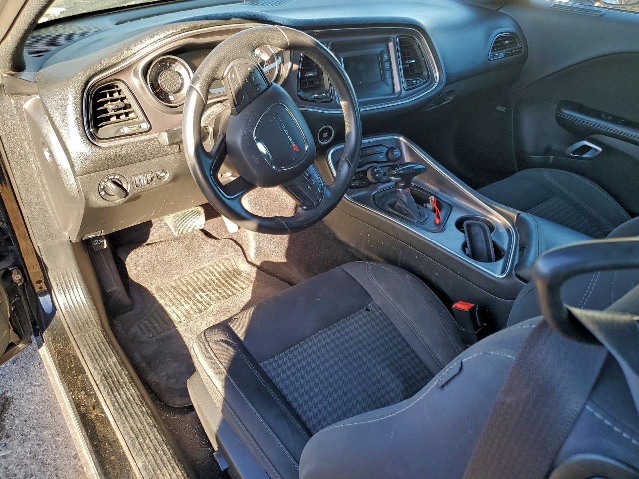 2016 Dodge Challenger Sxt - zdjęcie 8