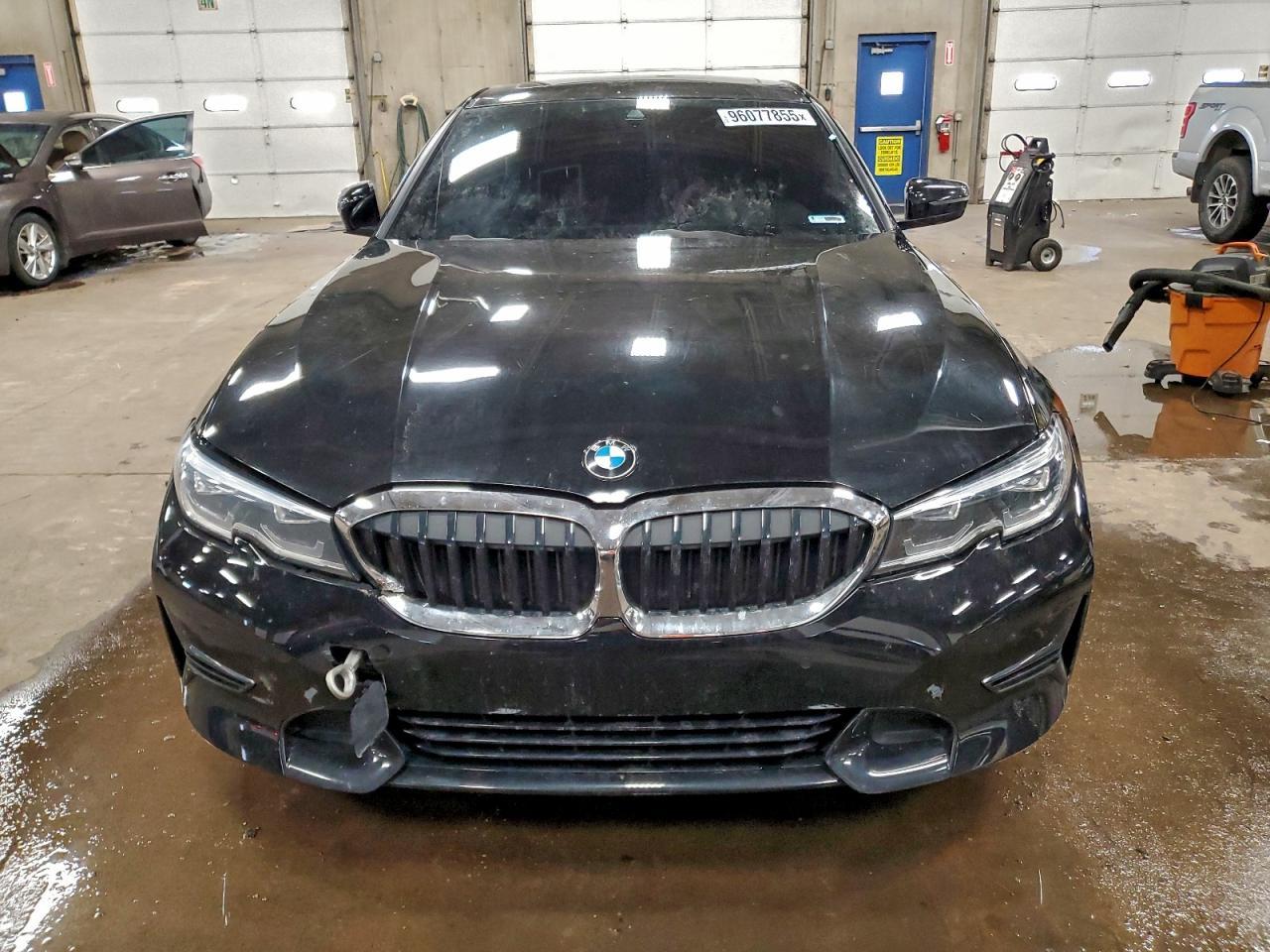 BMW Seria 3 - zdjęcie 5